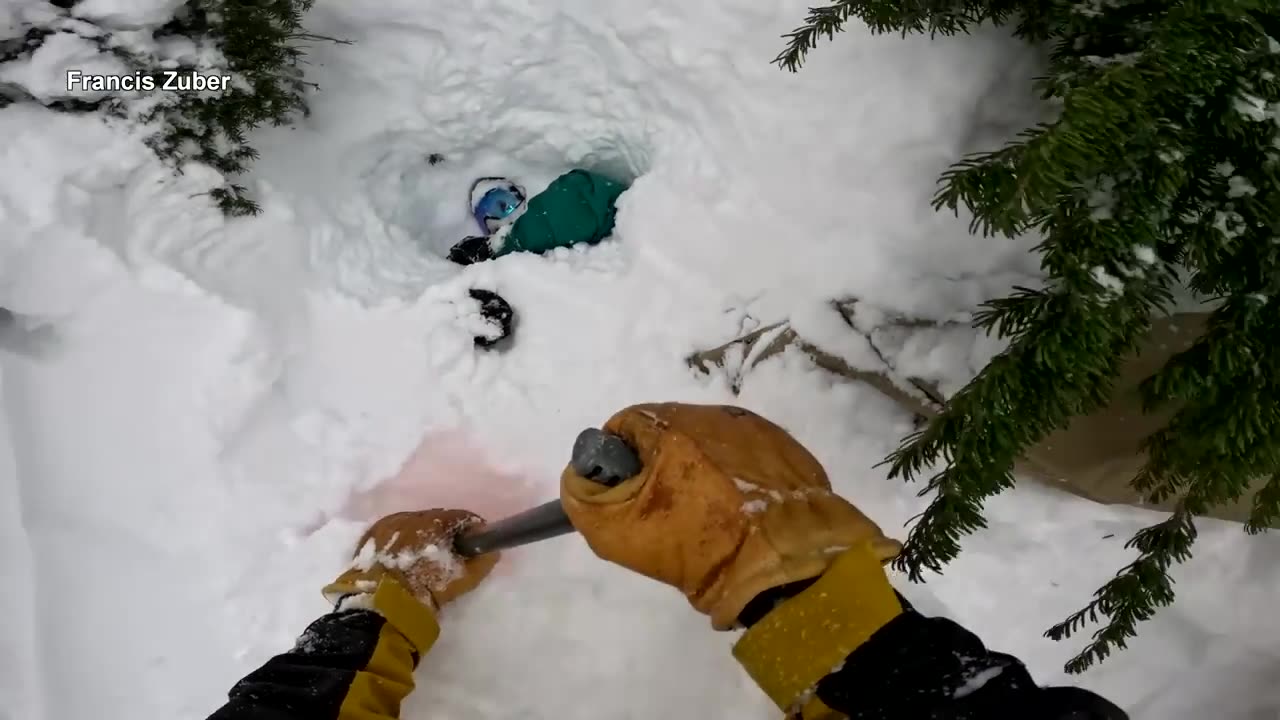 Snowboarder rescued by stranger