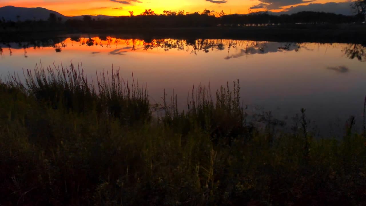 I will always love the gentle breeze in the evening and the sunset dusk