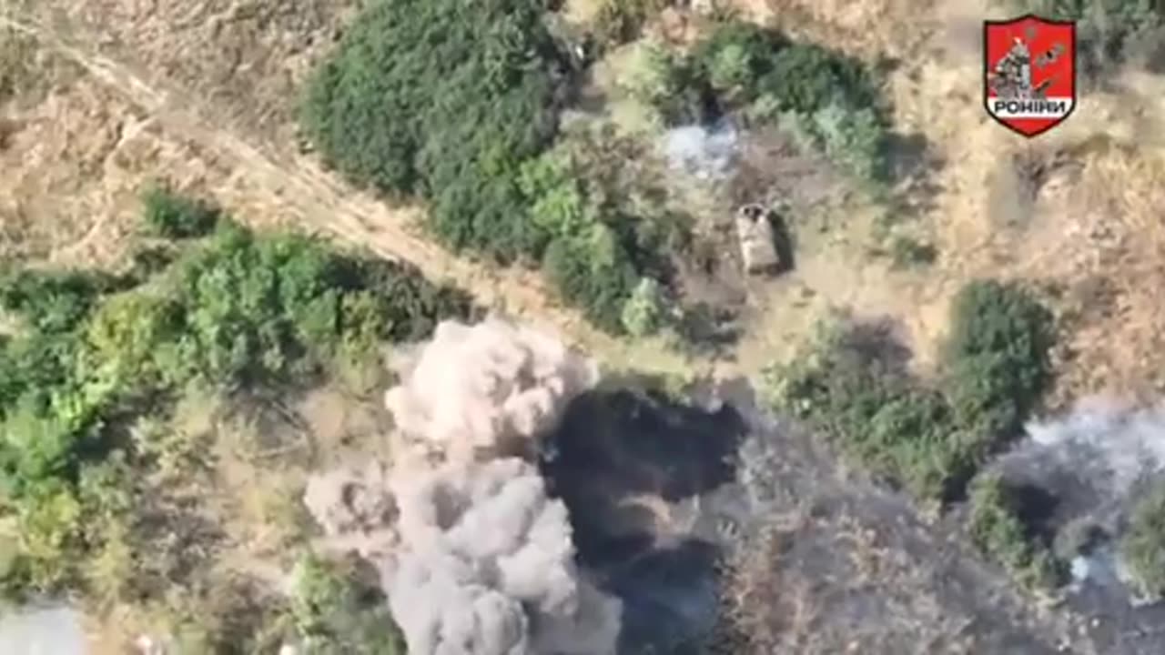 🎯 Ukraine Russia War | Ukrainian Drone Operator Unveils Hidden Russian MT-LBs | RCF