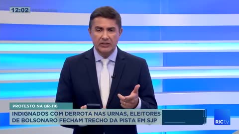 Caminhoneiros bolsonaristas fazem protestos e fecham estradas pelo Brasil