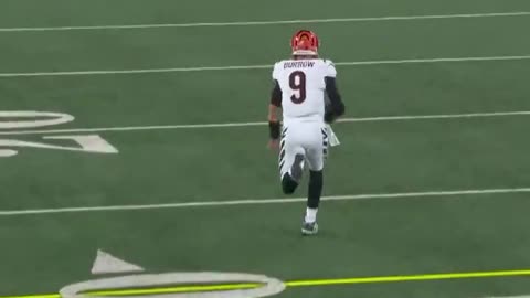 NFL - Come for the JoeyB touchdown run, stay for the celebration 😂