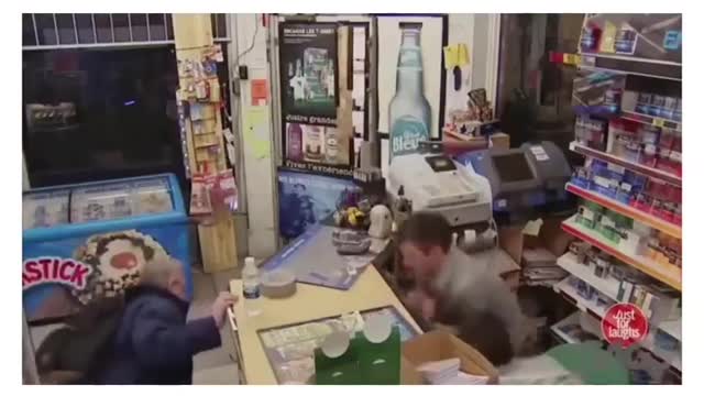 This is tooo funnyyyy- best friendly prank