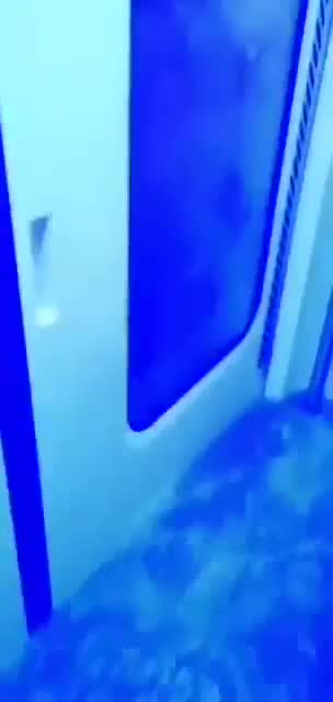 Civil 24/7 atrapado en el metro