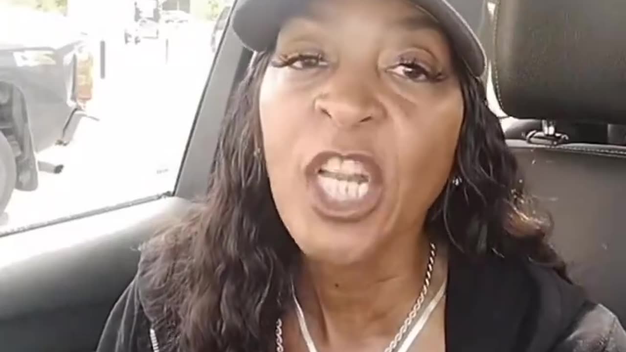 Black folks are still going in on Obama. She exposed the hell out of him!