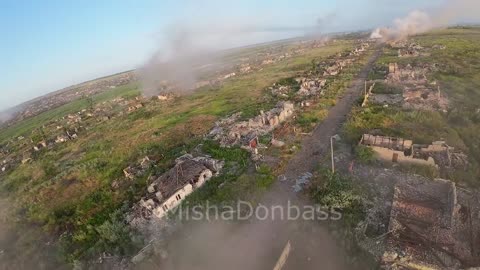 Video from battle-ravaged Marinka