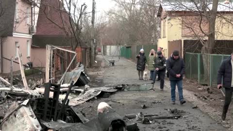 Aircraft crashes into residential area of Kyiv