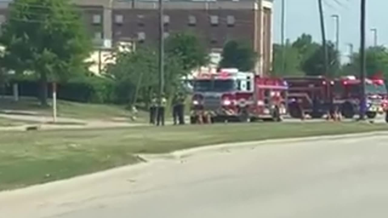 Active shooter at Allen Texas - USA