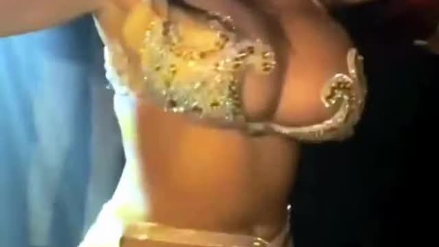 Unparalleled Beauty | Amazing Hot Belly Dancer Mokaa