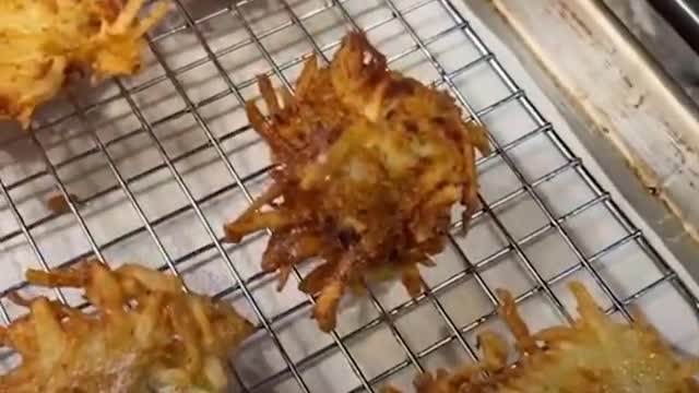 How to make latkes at home for Hanukkah l GMA