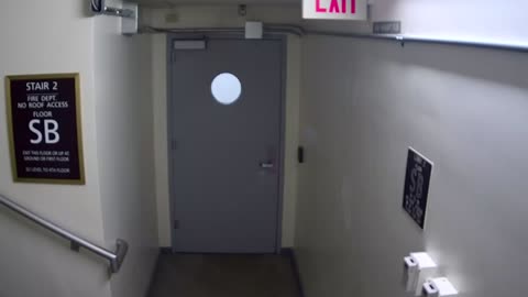 6160RHOBSBRSBST2StairwaySide_2021-01-05_19h00min01s130ms.mp4