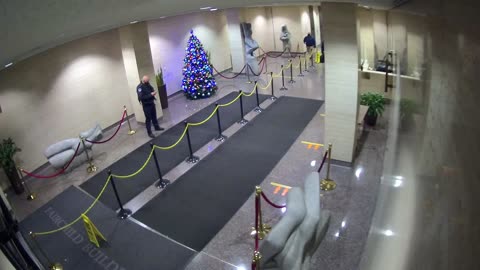 8002FCOB01MainLobby_2021-01-05_06h20min00s597ms.mp4