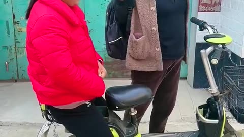 Best Funny Videos_ New Chinese Funny Video try not to laugh _short _Funny _Comedy(720P_HD)_5