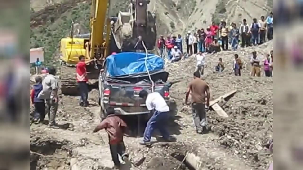 Tractors Pullings Semi Trucks out of Extreme Muddy Road and Flooded River