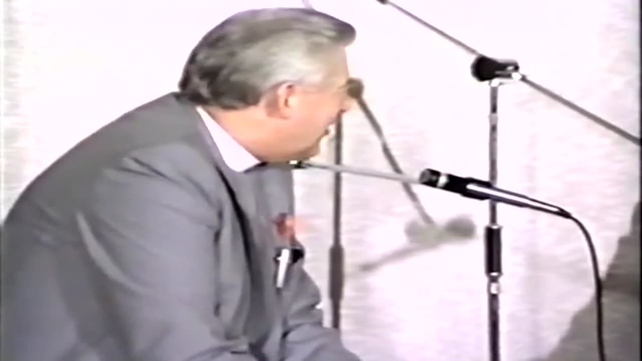 Willie Mullan and Dr Ian Paisley in Conversation in 1980