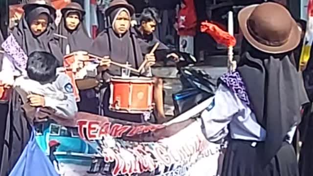 SISWA SISWI GROUP DRUMBAND SDN I SILEBU