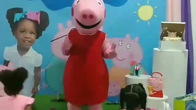 Join the dance party with this British pig Peppa at a birthday in the museum district of Houston