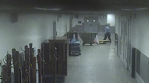 6096RHOBSBLoadingDockHallway_2021-01-06_04h34min05s013ms.mp4
