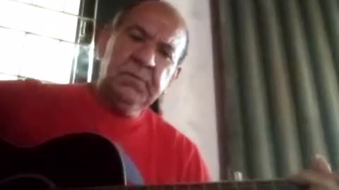 Tio Antônio tocando viola 02