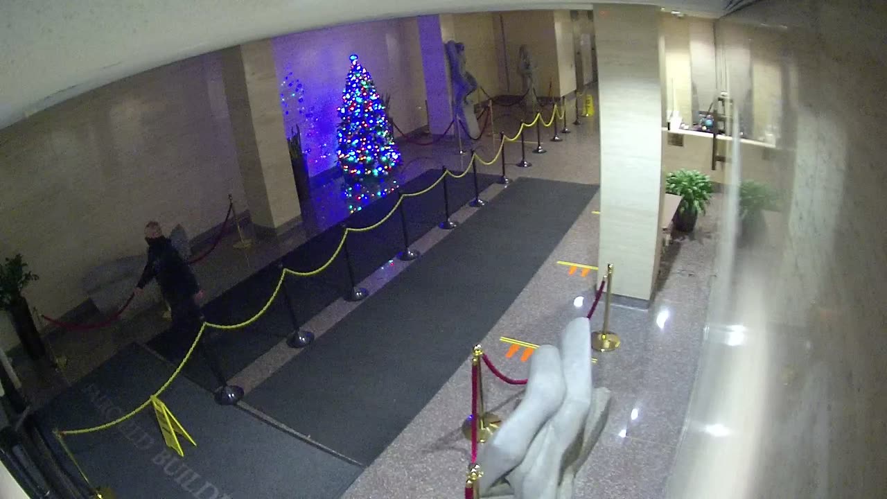 8002FCOB01MainLobby_2021-01-05_05h00min00s520ms.mp4