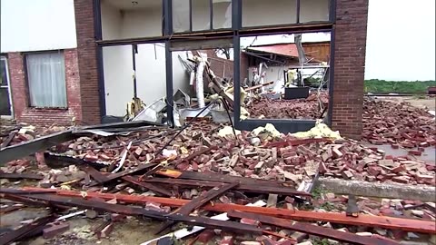 Deadly tornadoes rip through Oklahoma