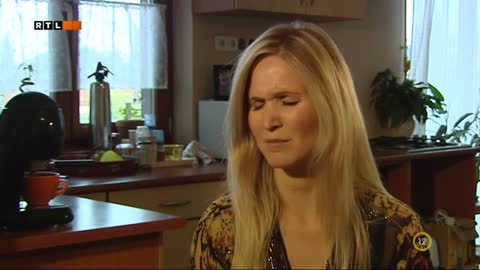 A férjem kettős életet él! (1)