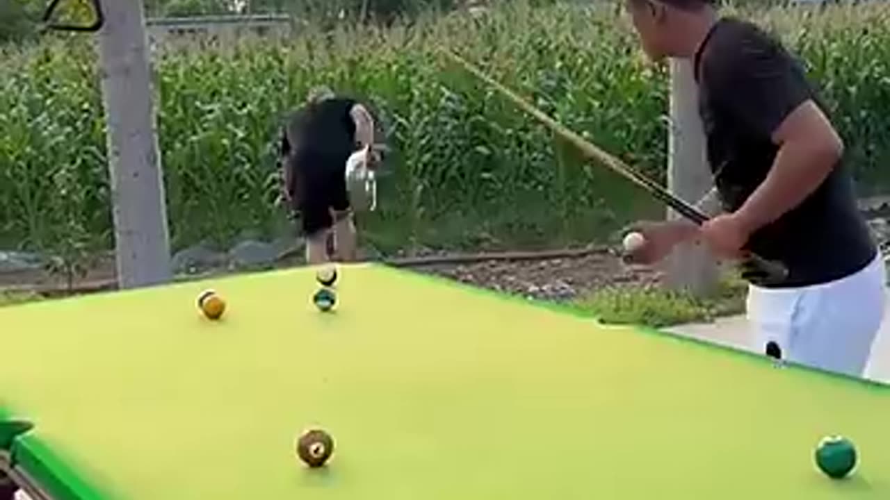 Funny Video Billiards