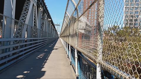 Manhattan Bridge walking 🚶‍♀️