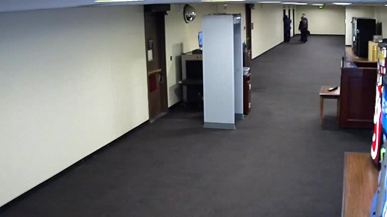 1425HSOBGRSouthElevatorGround_2021-01-06_10h40min02s107ms.mp4