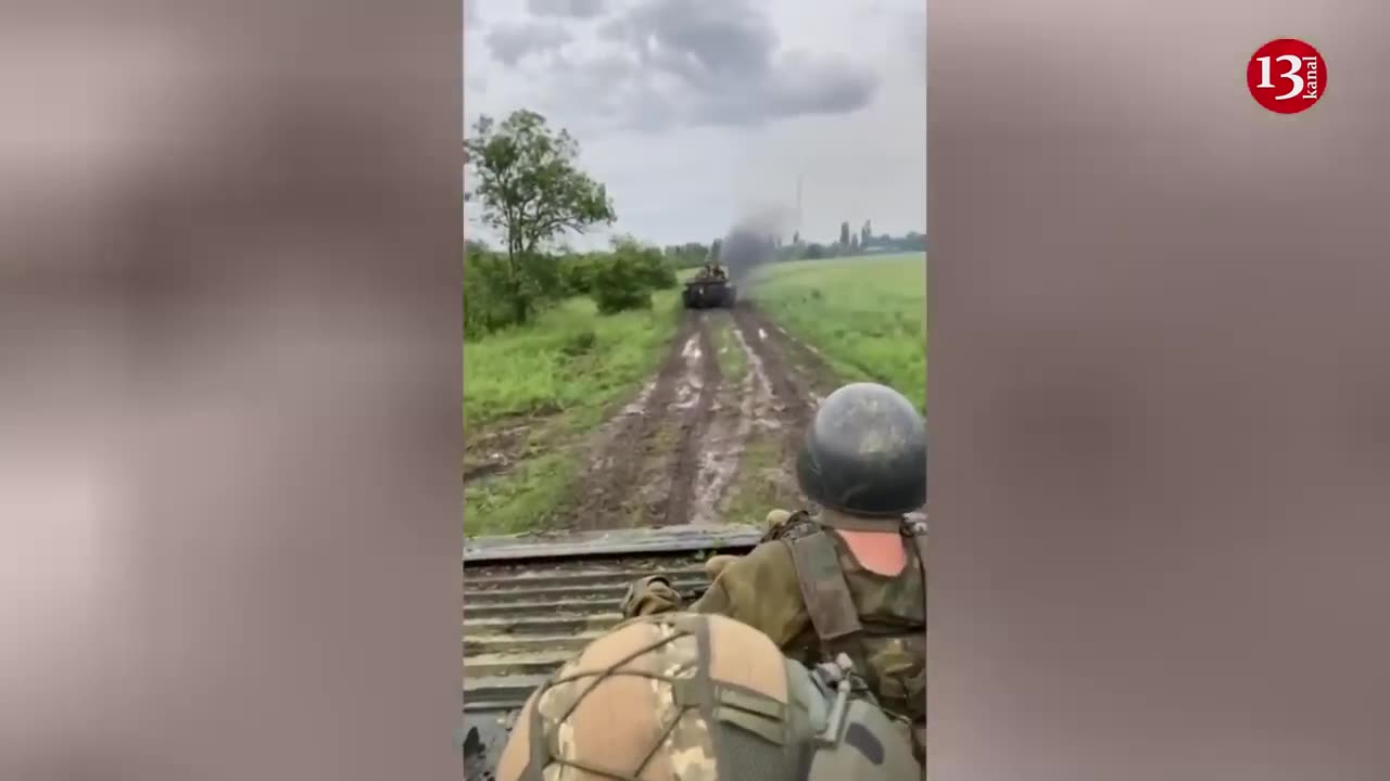 Another preparation for counter-attack by Ukrainian army advancing to the front with tanks