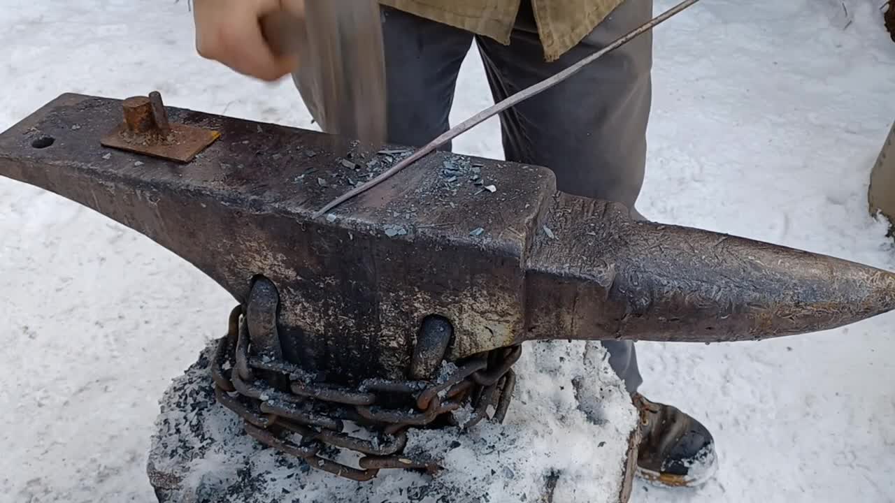 How to Forge Tools: No Forge Weld Fire Poker