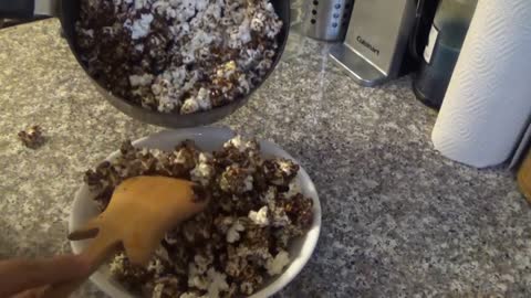 Brazilian Chocolate Popcorn _ Pipoca de Chocolate