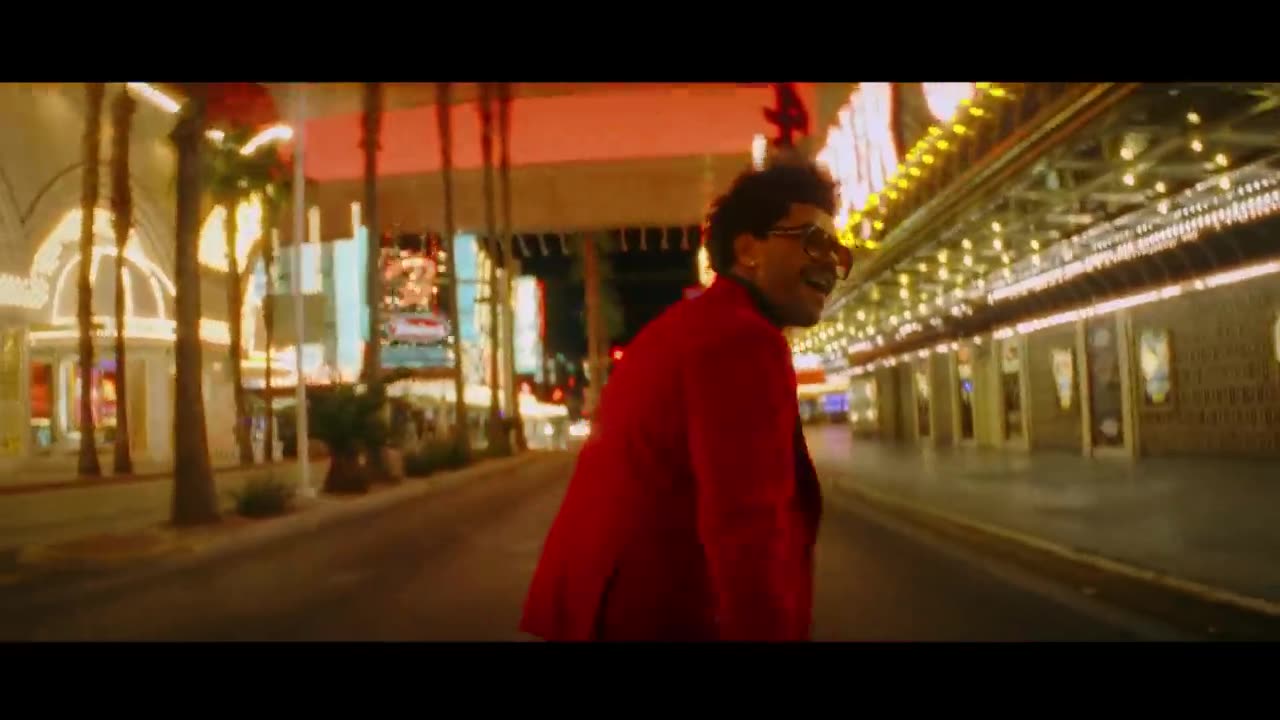 The Weeknd - Blinding Lights (Official Video)