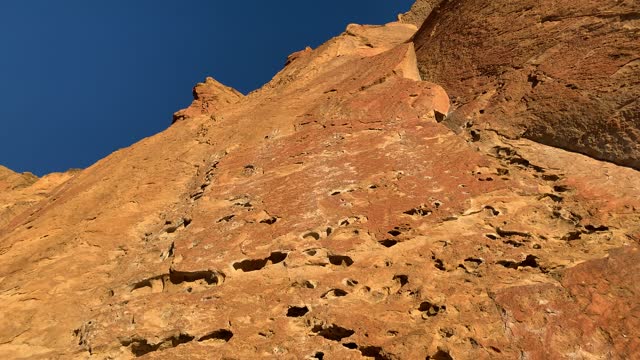 Central Oregon – Smith Rock State Park – Base of Rock Climber's Area – 4K