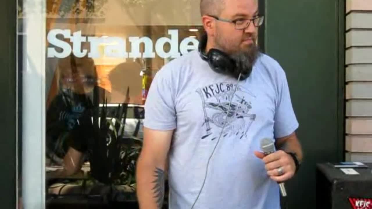KFJC 89.7 FM — 2014 KFJC Penny Pitch at Stranded Records #2