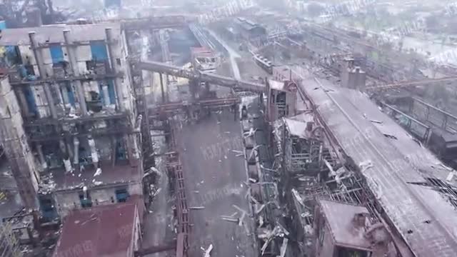 Ocelárny Azovstal v Mariupolu jsou z velké většiny osvobozeny ruskou armádou od nacistů