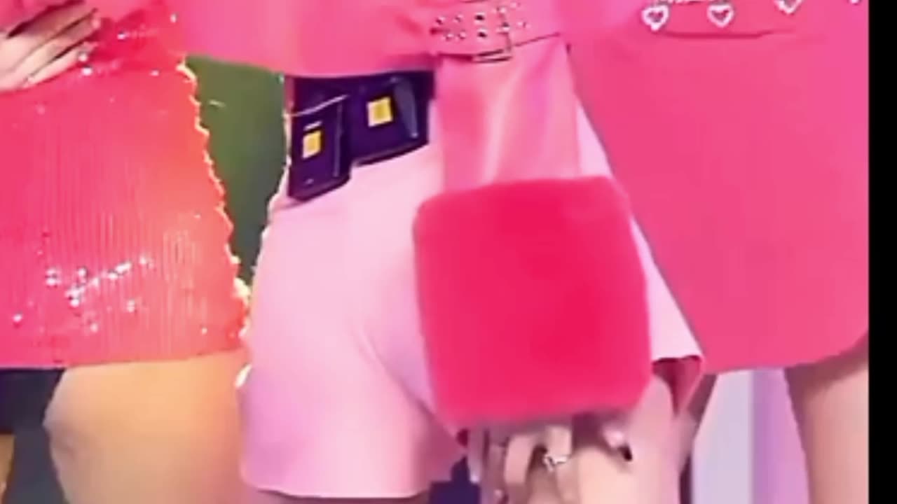 Itzy yeji butt derrian byer after life