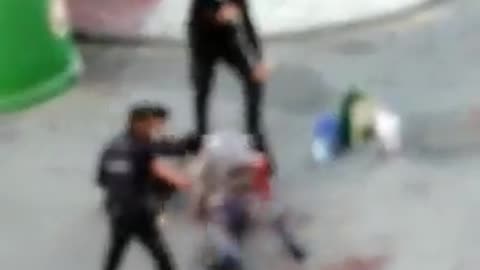 Spain: Brutal Machete Attack by two North Africans on Man in Broad Daylight (Video 2)