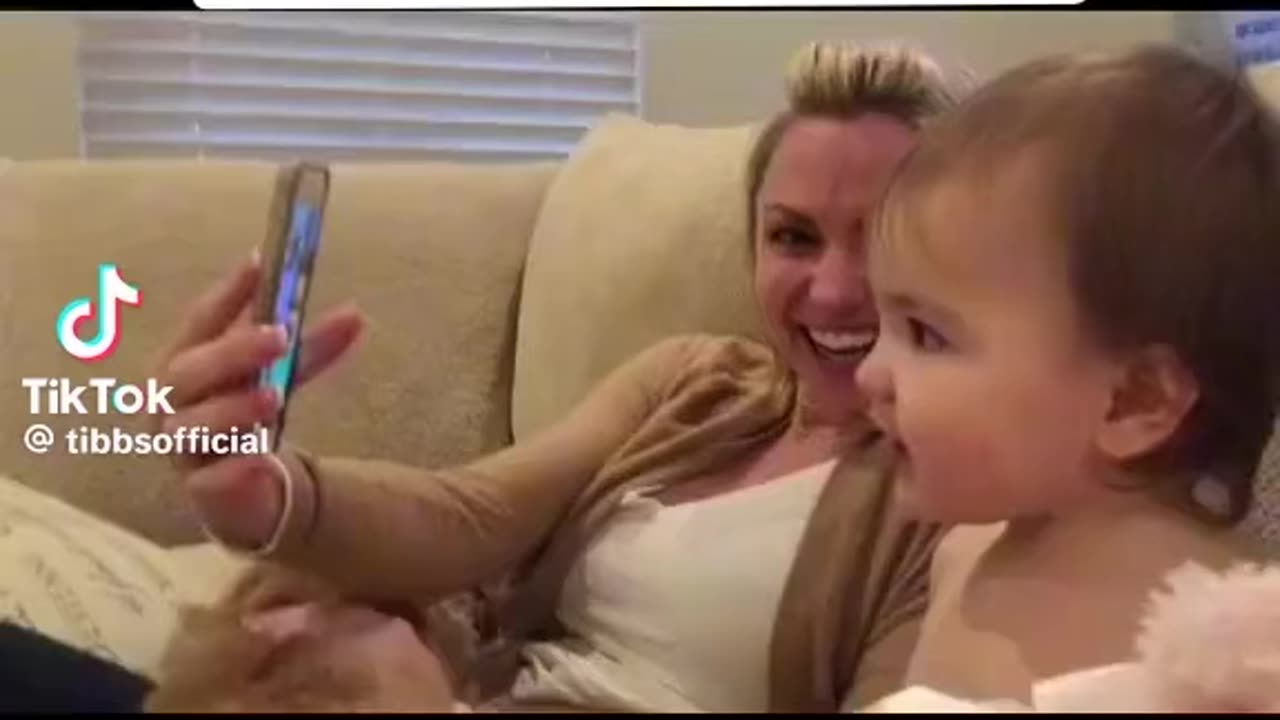 Only God can understand their language two baby’s talk on FaceTime call