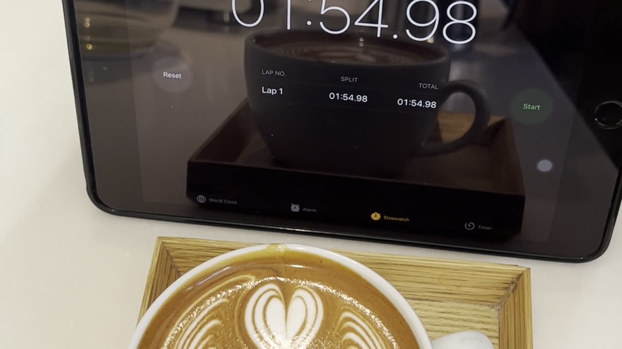 How to make tulip latte art