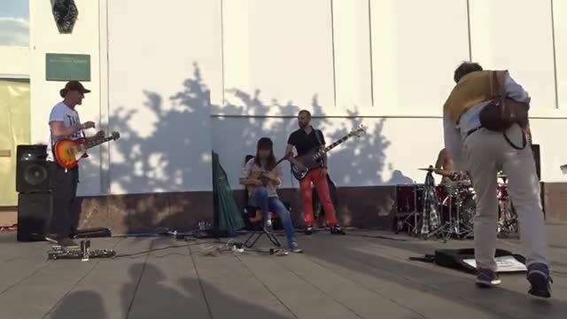 DEPECHE MODE - "Enjoy the silence"
