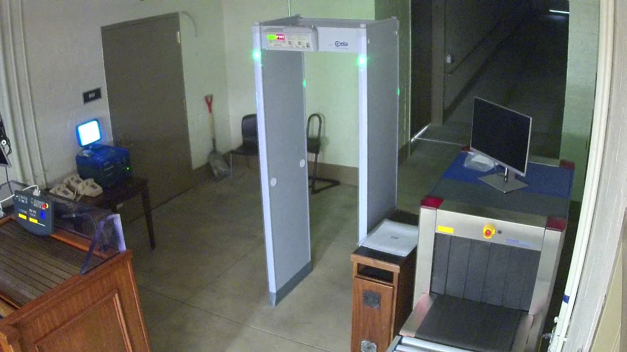 5133CHOBBAGarageScreening2_2021-01-05_03h38min45s543ms.mp4