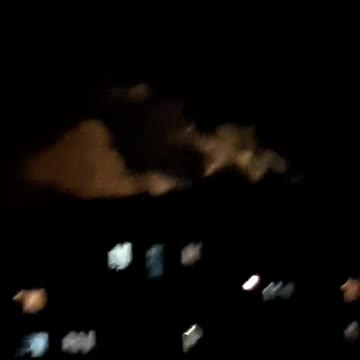 Heavy shelling near #Dokuchaevsk, seems like something is on fire