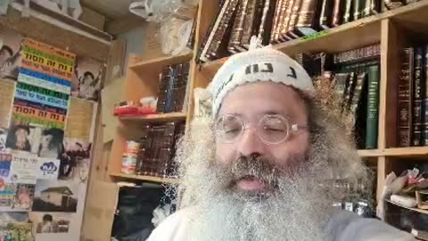 מי שהיה טמא ונזר אסור לגלח ולשתות יין ואם גילח ושתה יין ונטמא למתים הרי זה- שיר נ נח מסכת נזיר דף יז