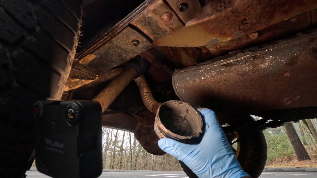 Muffler Weld to Repair Blown Out Muffler Jeep Cherokee #muffler #repair #jeep