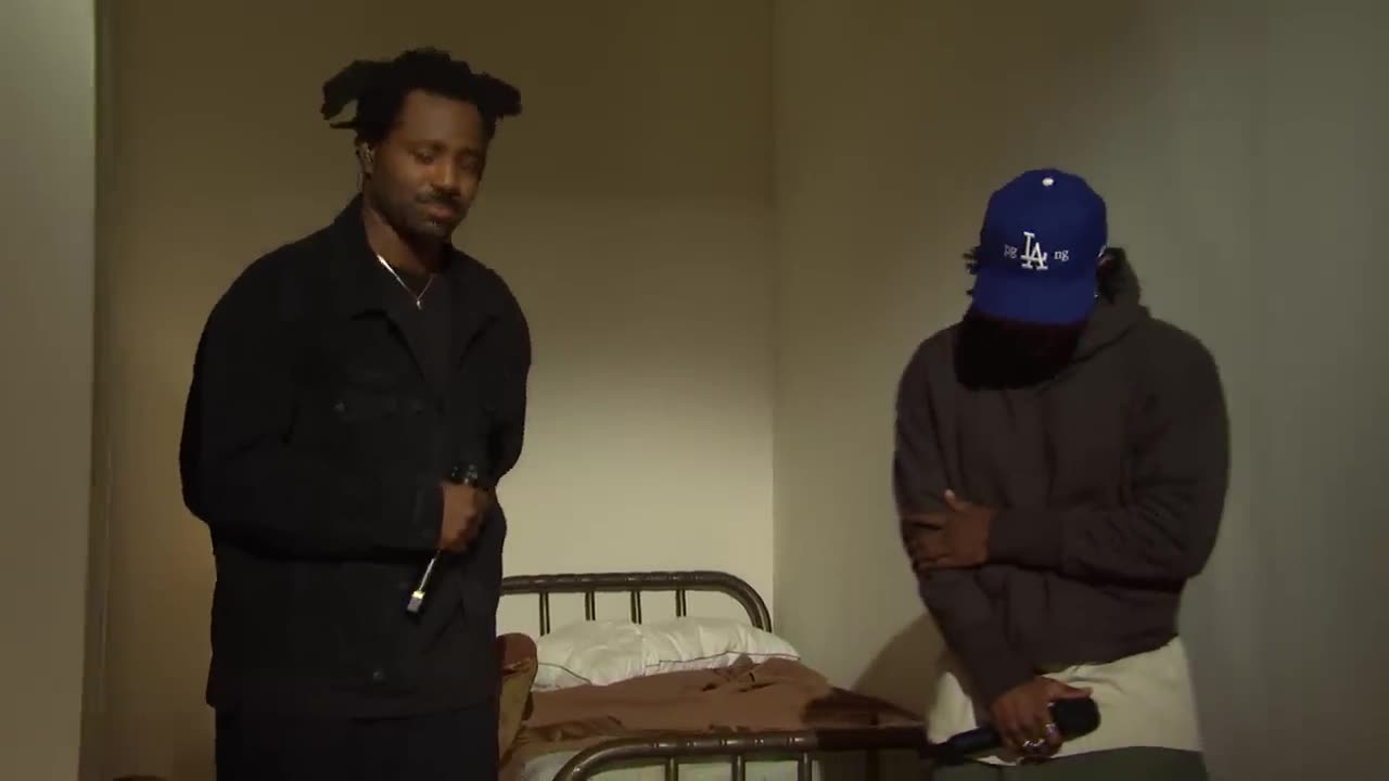 Kendrick Lamar - Father Time ft Sampha (Live on SNL)