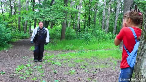 German Shepherd Gilmore protect little girl
