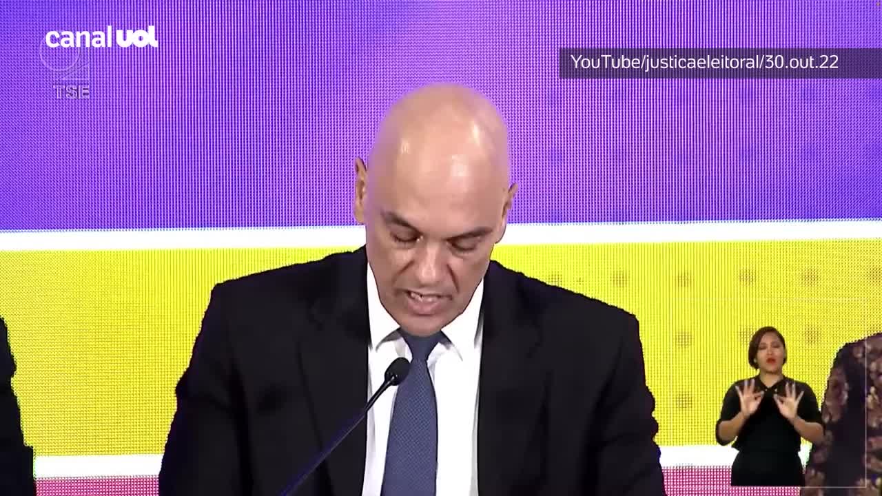 Alexandre de Moraes conversou com Lula e Bolsonaro após resultado das eleições