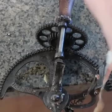 160 year old apple peeler