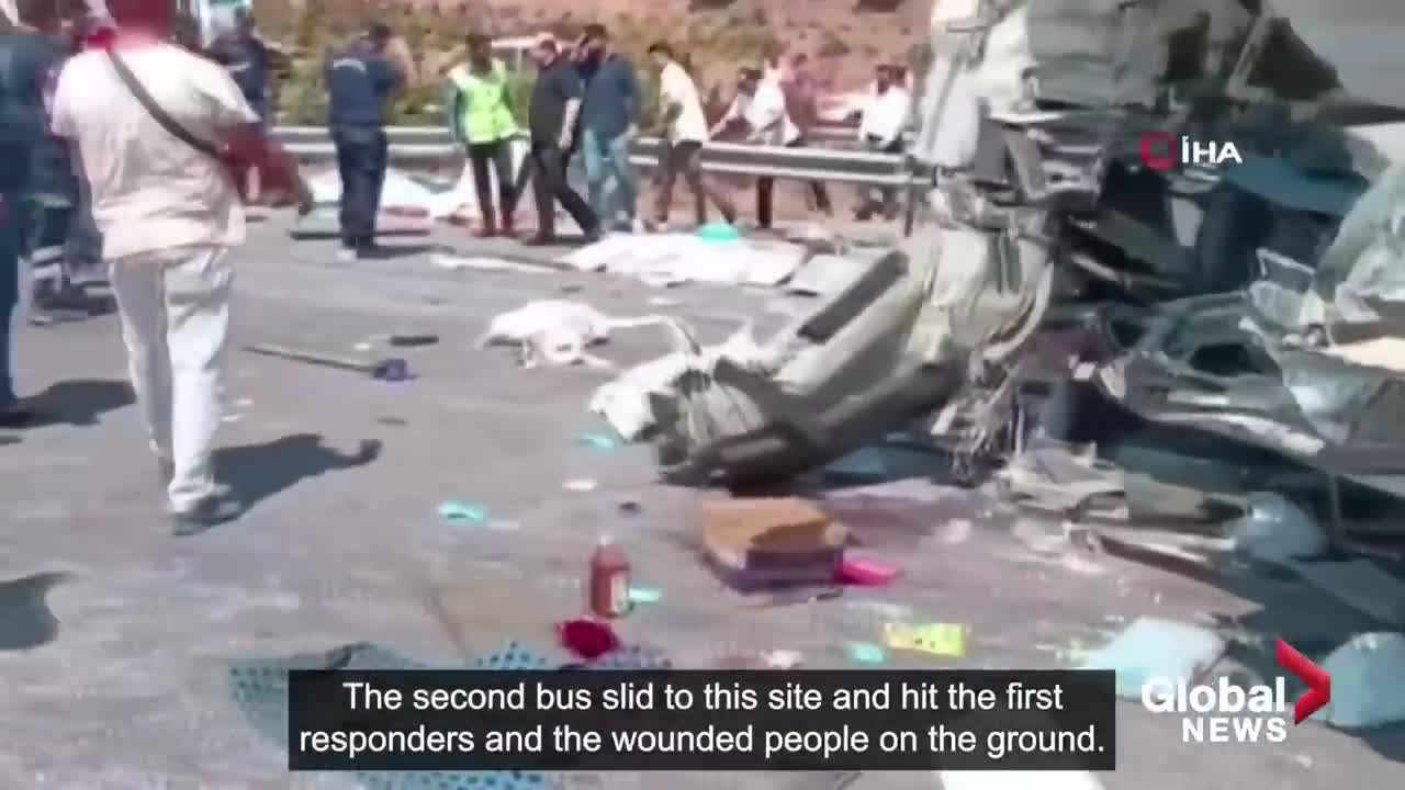 2 bus crashes in Turkey kill at least 31 people at sites of earlier car collisions