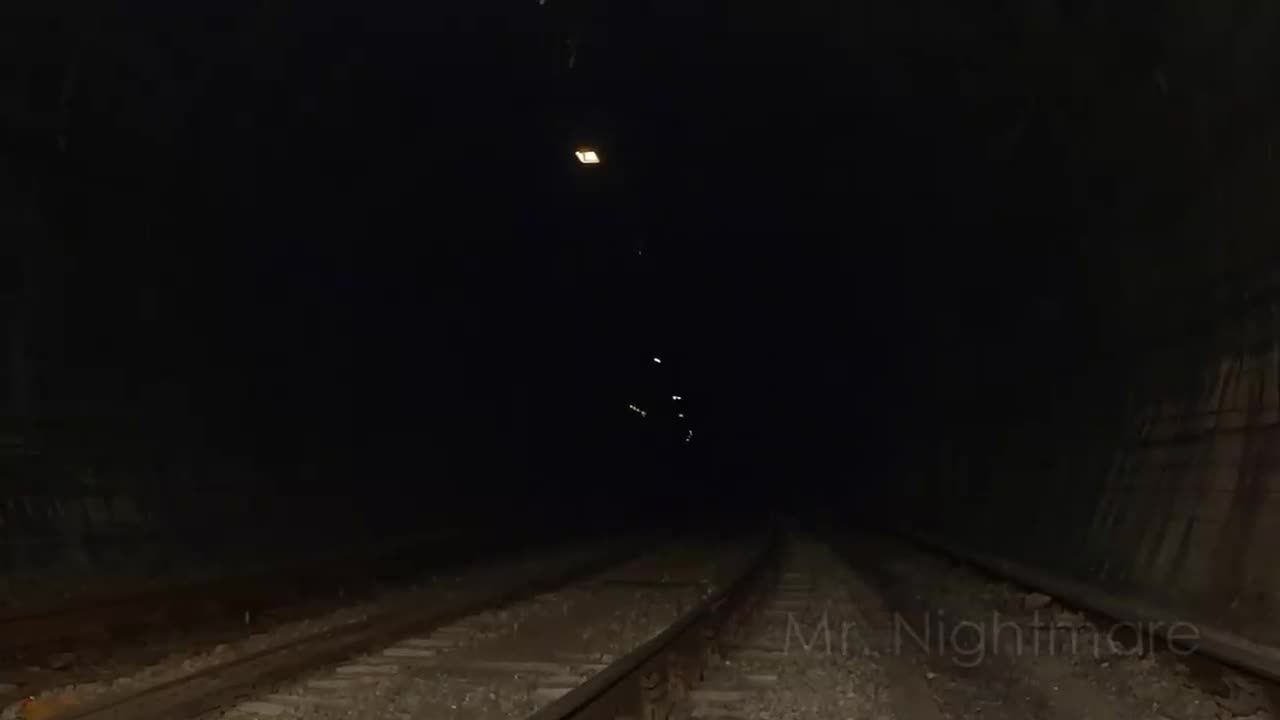 3 Scary True Train Horror Stories